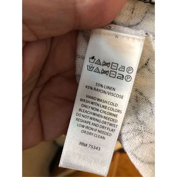 Cynthia Rowley Open V Neck Sweater L - Picture 8 of 11